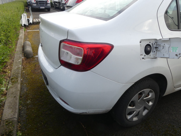 REF:20513 - Voiture Dacia Logan Berline (2013-97.655 km) - Berline: photos 5 REF:20513 - Voiture Dacia Logan Berline (2013-97.655 km) - Berline: photos 5
