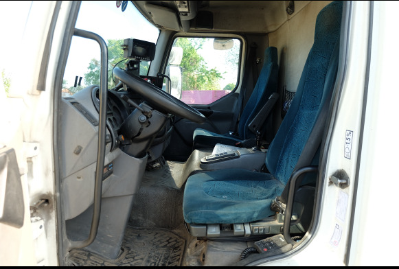 Benne à ordures ménagères REF : 6 - Camion poubelle DAF LF55: photos 9