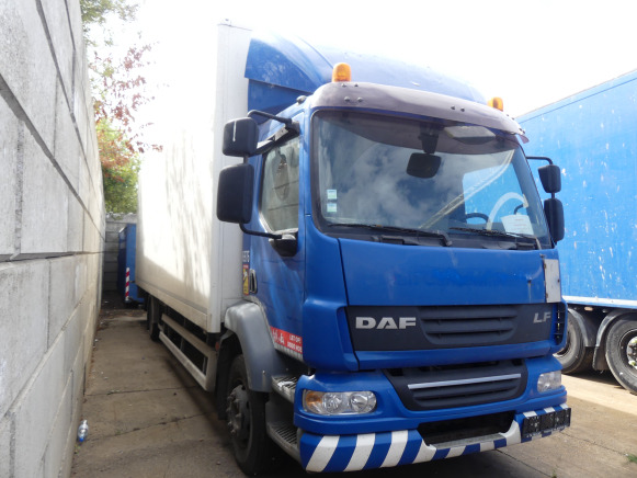 REF:6976 - Camion Fourgon DAF FA-LF55 - Camion fourgon: photos 2 REF:6976 - Camion Fourgon DAF FA-LF55 - Camion fourgon: photos 2