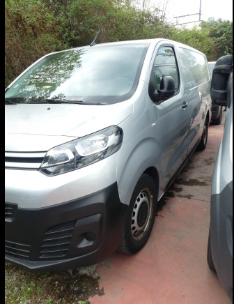 REF:1-SJF-161 - Camionnette utilitaire Citroen Jumpy (2017-192.000 km) - Numéro de châssis : VF7VFAHHWHZ033804 - Véhicule utilitaire: photos 3 REF:1-SJF-161 - Camionnette utilitaire Citroen Jumpy (2017-192.000 km) - Numéro de châssis : VF7VFAHHWHZ033804 - Véhicule utilitaire: photos 3