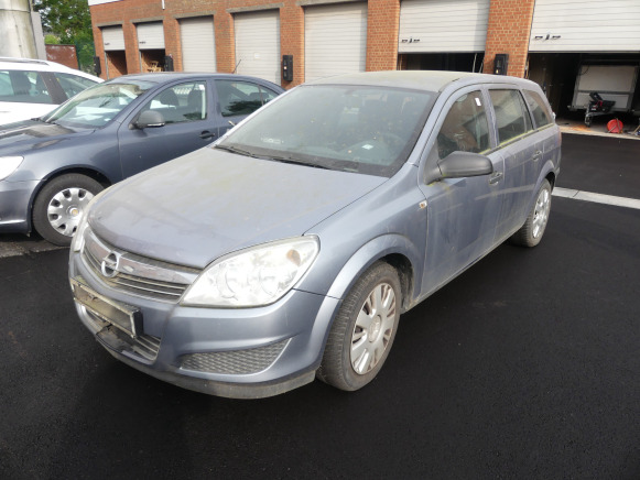Voiture Opel Astra (2007-121.557 km) - Voiture: photos 1 Voiture Opel Astra (2007-121.557 km) - Voiture: photos 1