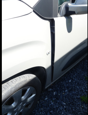 Voiture Opel Combo LIFE (2020-164.299 km-VIN:WOVECYHYLJ618520) - Utilitaire double cabine: photos 4 Voiture Opel Combo LIFE (2020-164.299 km-VIN:WOVECYHYLJ618520) - Utilitaire double cabine: photos 4