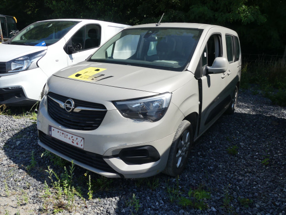 Voiture Opel Combo LIFE (2020-164.299 km-VIN:WOVECYHYLJ618520) - Utilitaire double cabine: photos 1 Voiture Opel Combo LIFE (2020-164.299 km-VIN:WOVECYHYLJ618520) - Utilitaire double cabine: photos 1