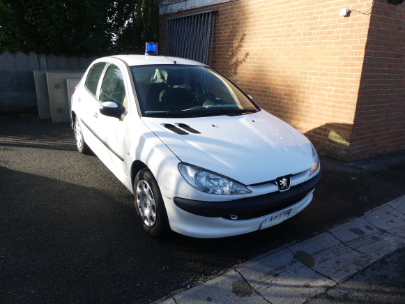 Voiture Peugeot 206 (2006-87.764 km) - Voiture: photos 2 Voiture Peugeot 206 (2006-87.764 km) - Voiture: photos 2