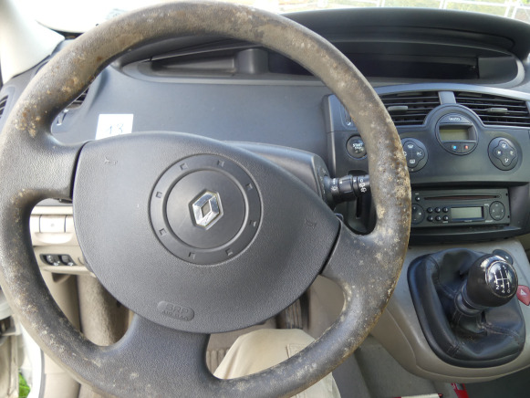 Voiture Voiture  Renault Scenic 1.9 DCI: photos 9
