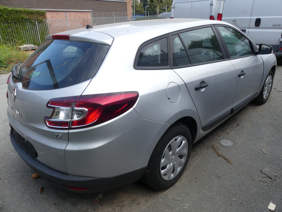 Voiture break Voiture break Renault megane (2012-18.182 km) - VIN VF1KZ1A074873936: photos 6