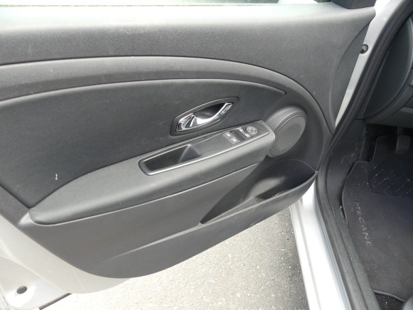 Voiture break Voiture break Renault megane (2012-18.182 km) - VIN VF1KZ1A074873936: photos 13