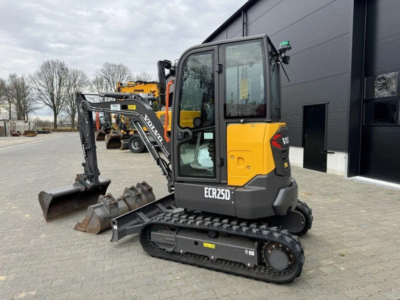 Volvo ECR25D - Mini pelle: photos 2 Volvo ECR25D - Mini pelle: photos 2