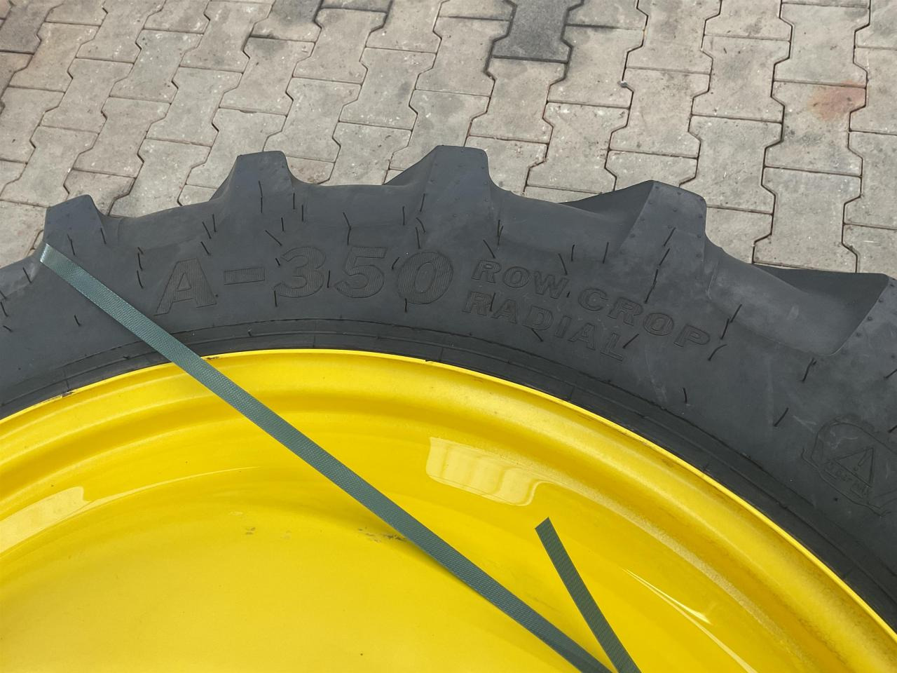 Alliance 270/95R36 - Pneu pour Machine agricole: photos 4 Alliance 270/95R36 - Pneu pour Machine agricole: photos 4