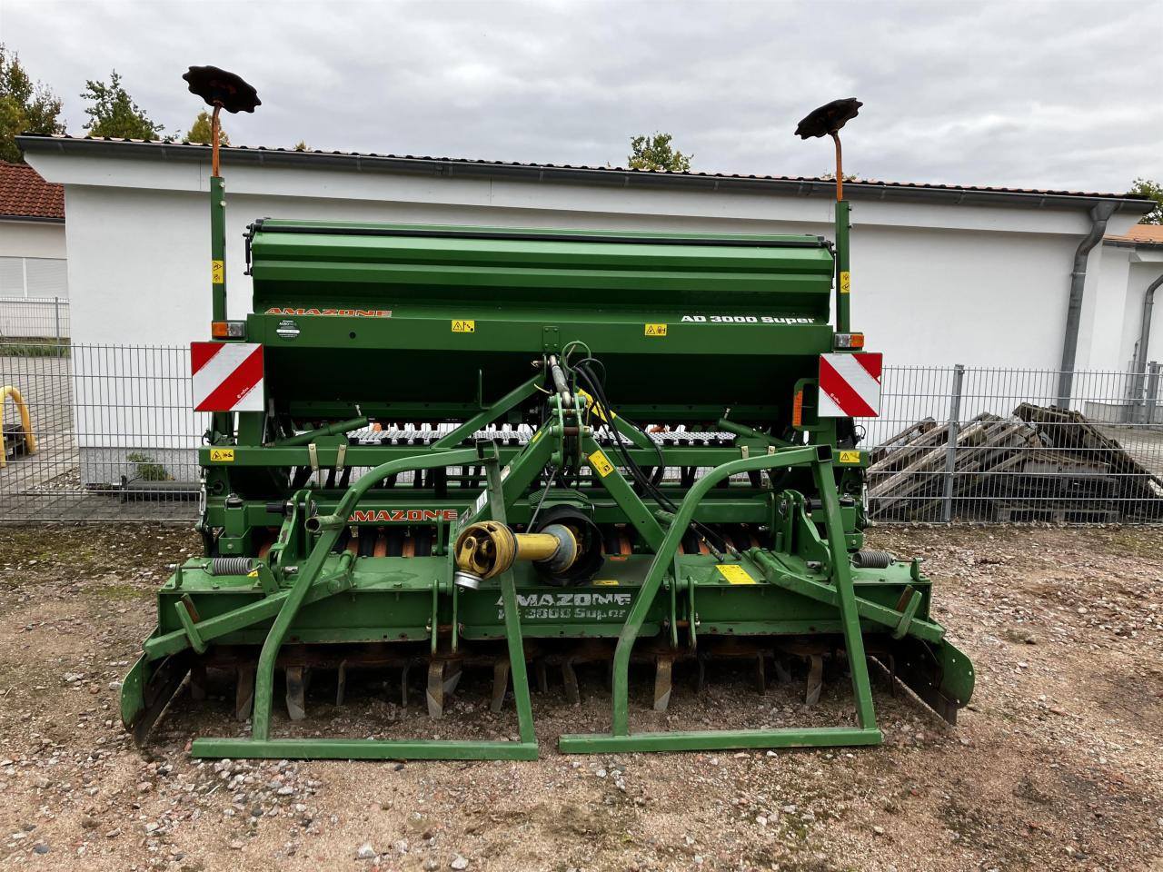 Amazone AD 3000 Super - Semoir: photos 1 Amazone AD 3000 Super - Semoir: photos 1
