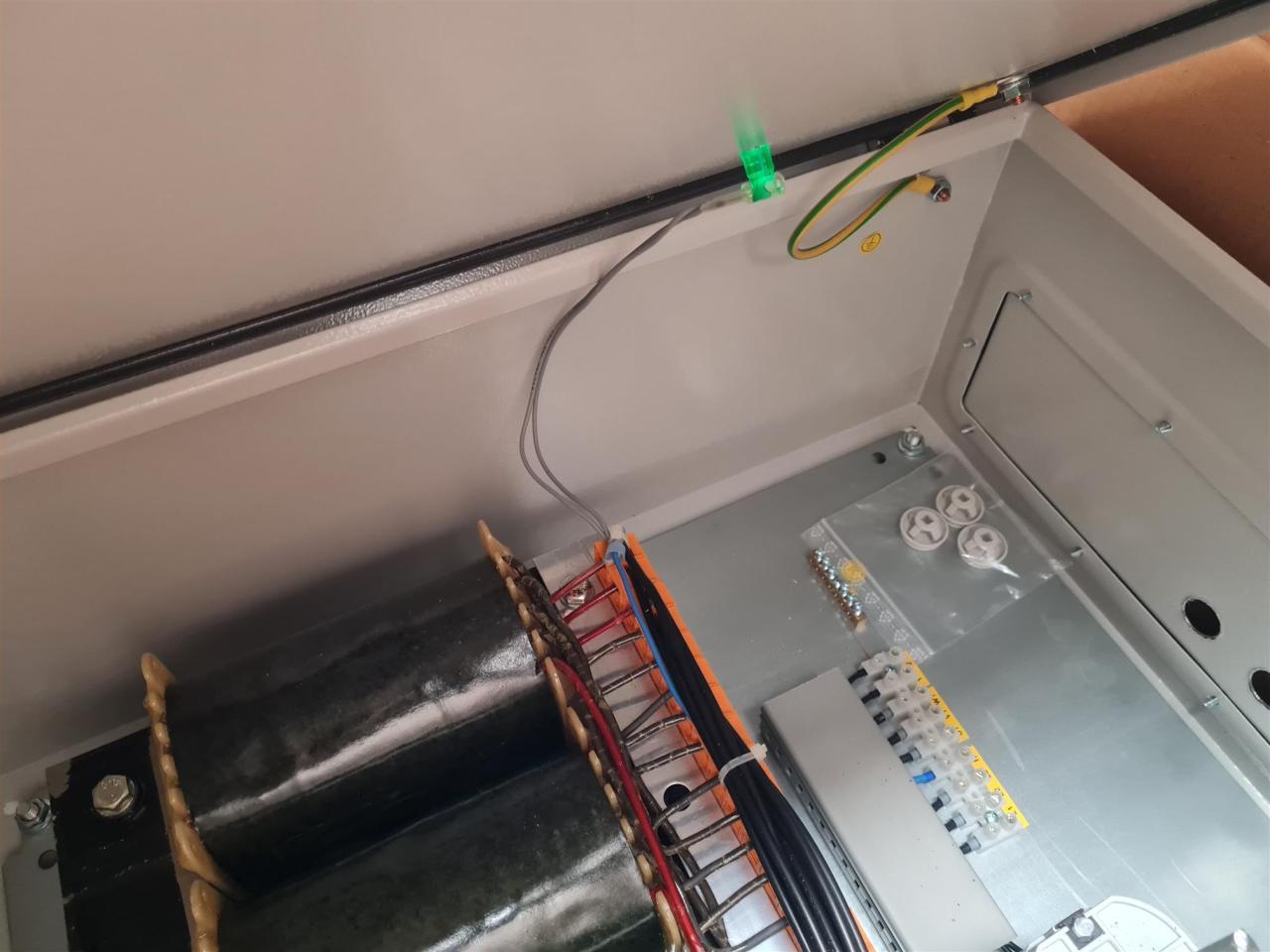 / Avenco Trafosteuerung 5 Stufen, 20A - Matériel d'élevage: photos 3 / Avenco Trafosteuerung 5 Stufen, 20A - Matériel d'élevage: photos 3