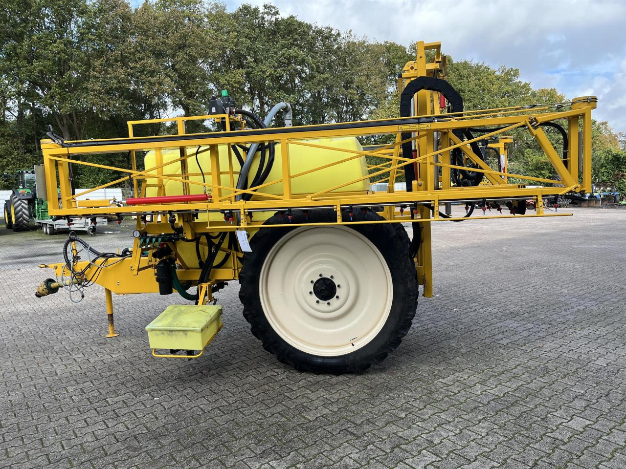 Dubex TYNDOR 2300 ltr. - Pulvérisateur traîné: photos 2 Dubex TYNDOR 2300 ltr. - Pulvérisateur traîné: photos 2