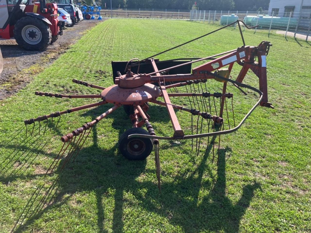 Fella TS 325 - Faneuse: photos 4 Fella TS 325 - Faneuse: photos 4