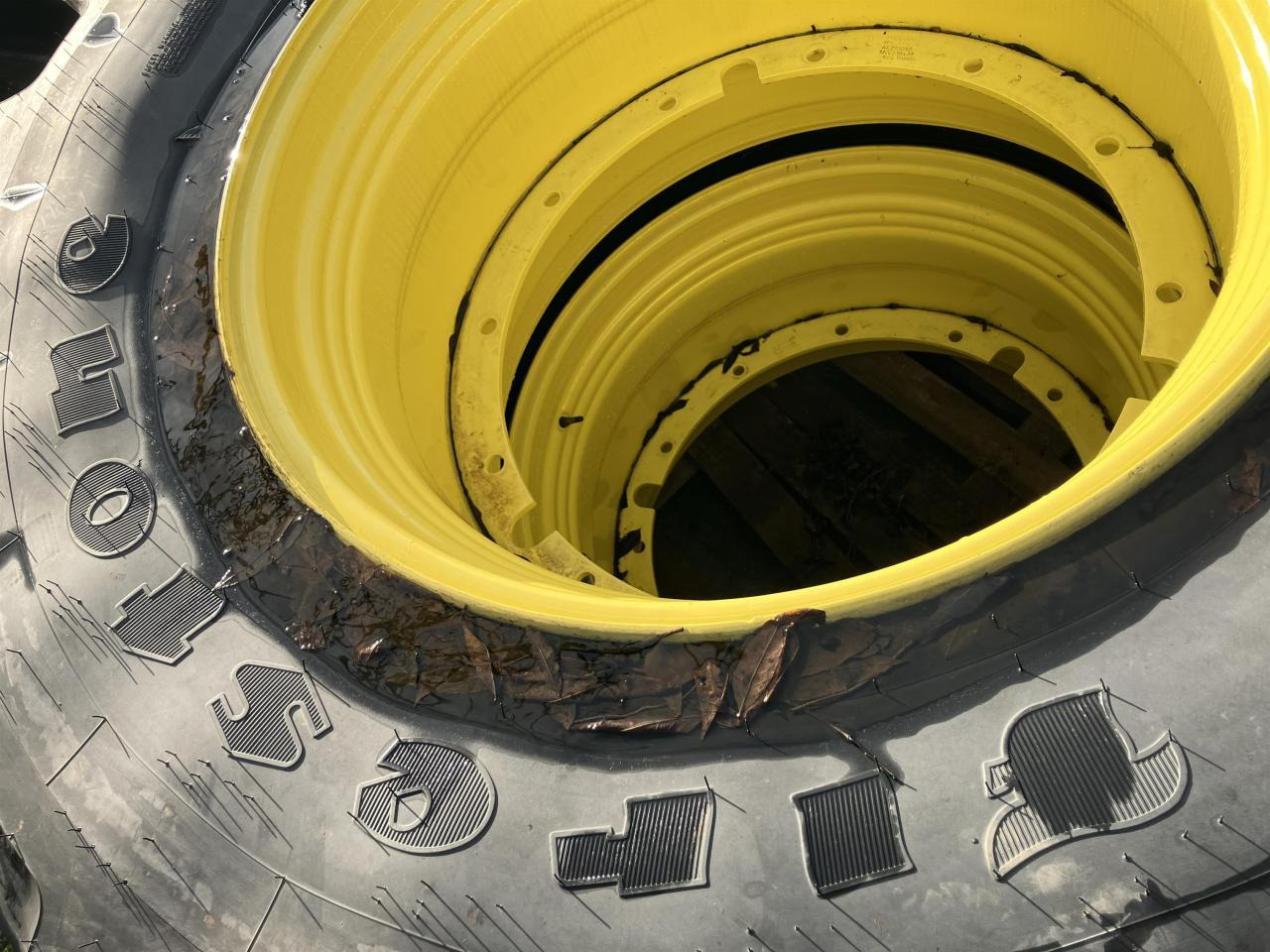 Firestone 650/85R38 - Pneu pour Machine agricole: photos 2 Firestone 650/85R38 - Pneu pour Machine agricole: photos 2