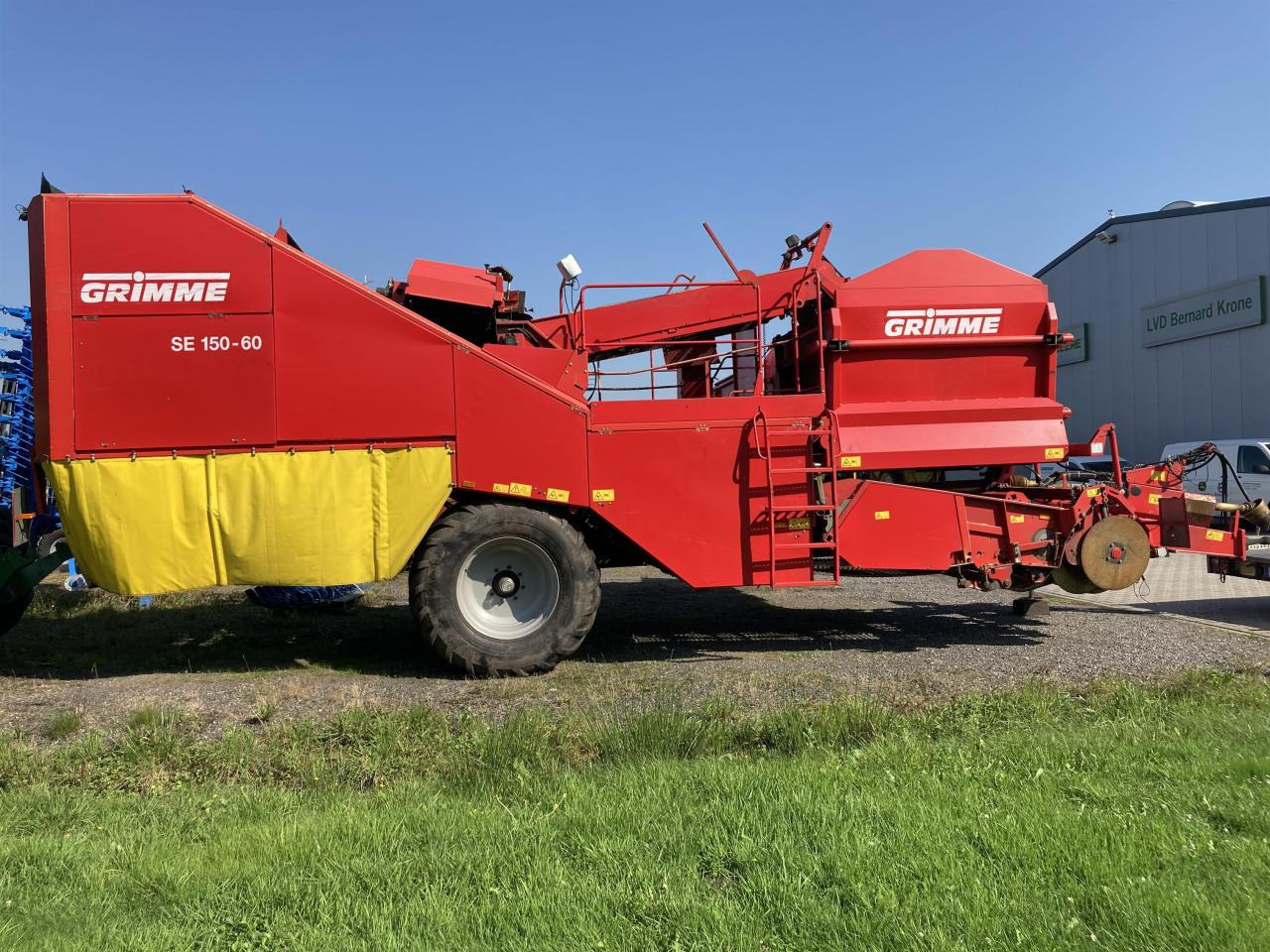 Grimme SE 150-60 NB - Arracheuse de pommes de terre: photos 1 Grimme SE 150-60 NB - Arracheuse de pommes de terre: photos 1