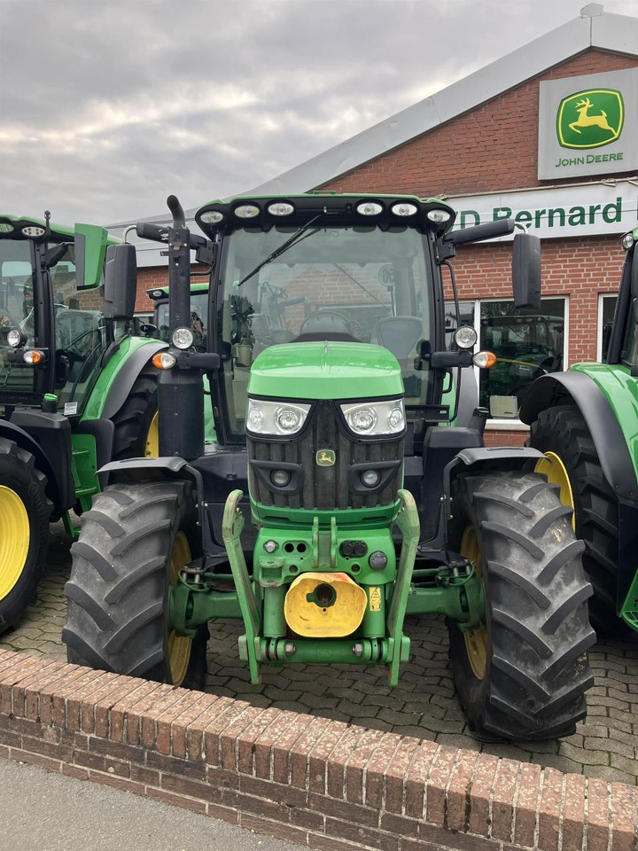 John Deere 6110R - Tracteur agricole: photos 3 John Deere 6110R - Tracteur agricole: photos 3