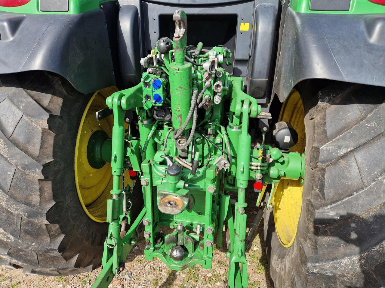 John Deere 6140R - Tracteur agricole: photos 4 John Deere 6140R - Tracteur agricole: photos 4