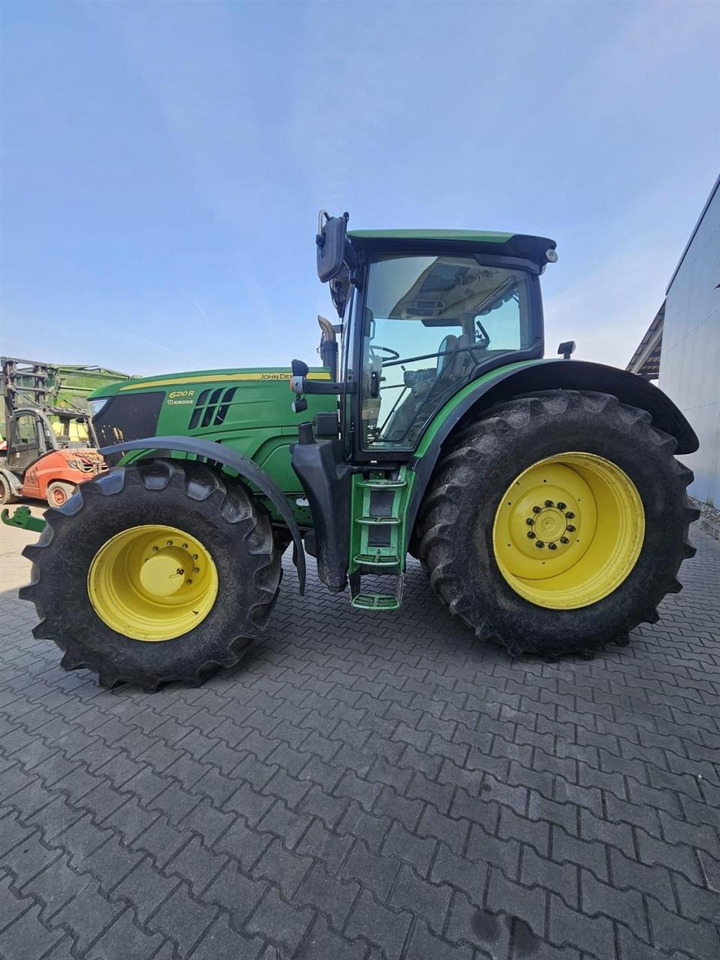 John Deere 6210R - Tracteur agricole: photos 1 John Deere 6210R - Tracteur agricole: photos 1