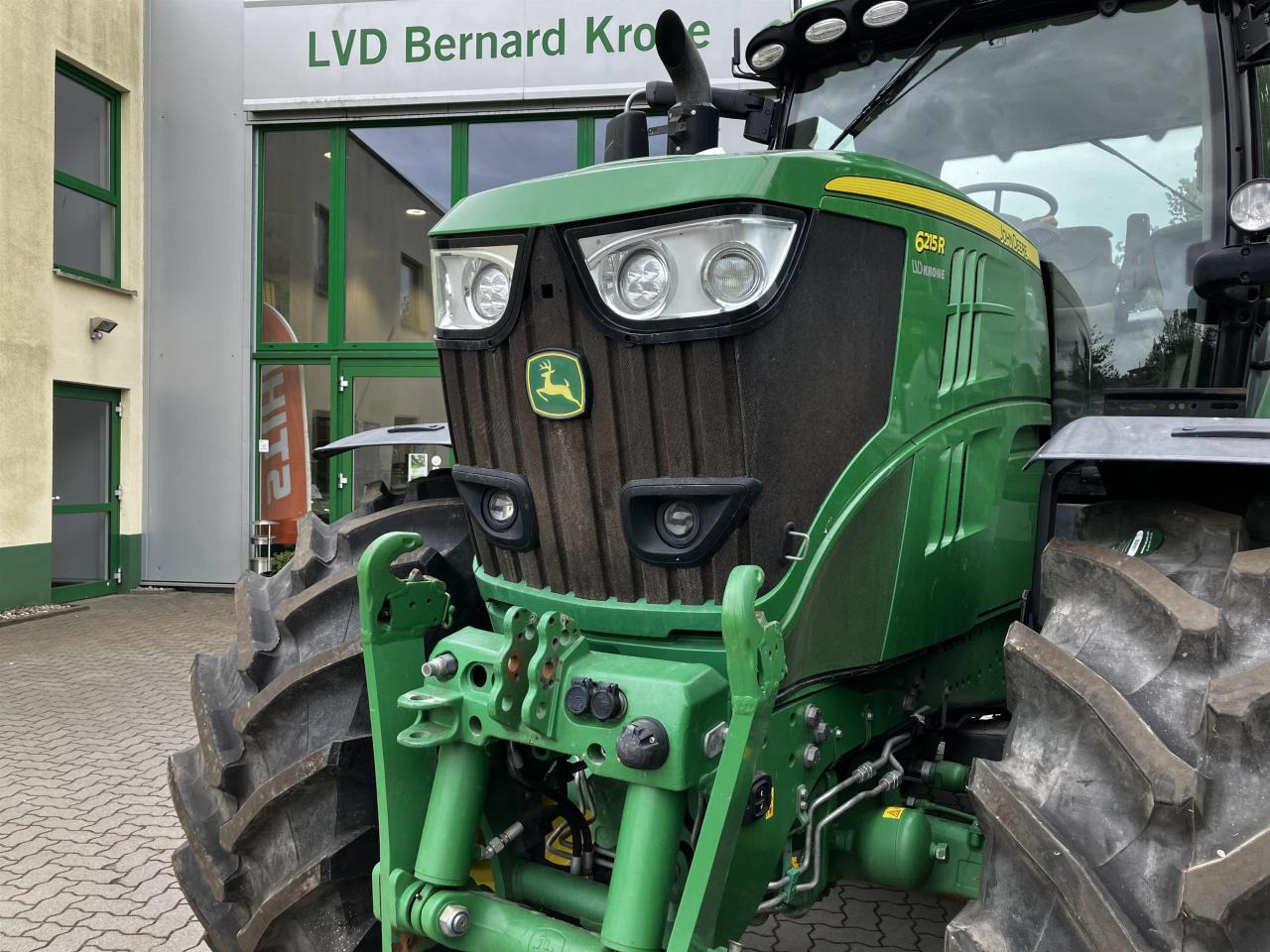John Deere 6215R - Tracteur agricole: photos 4 John Deere 6215R - Tracteur agricole: photos 4