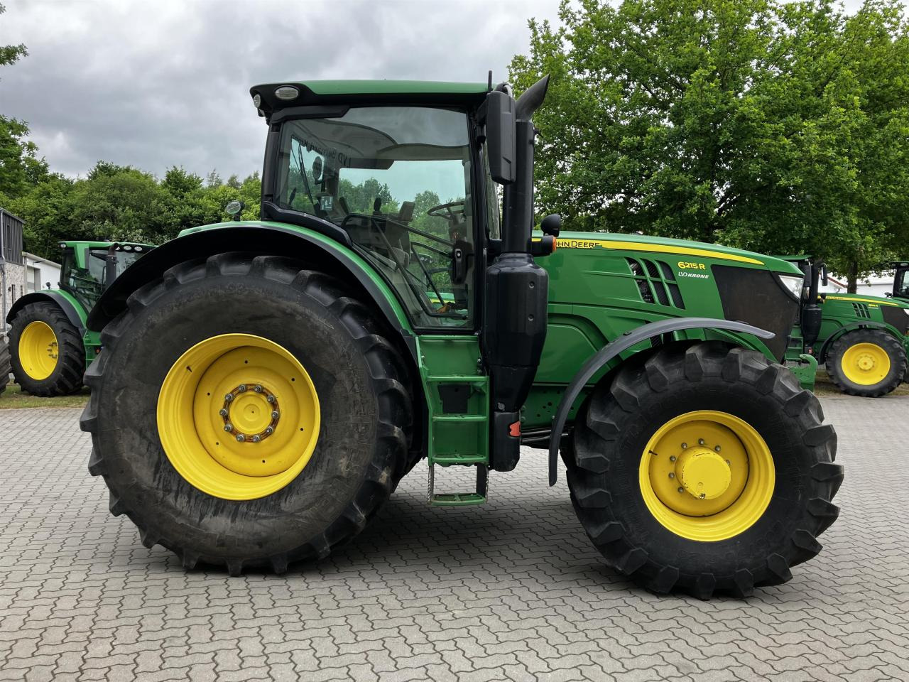 John Deere 6215R - Tracteur agricole: photos 2 John Deere 6215R - Tracteur agricole: photos 2