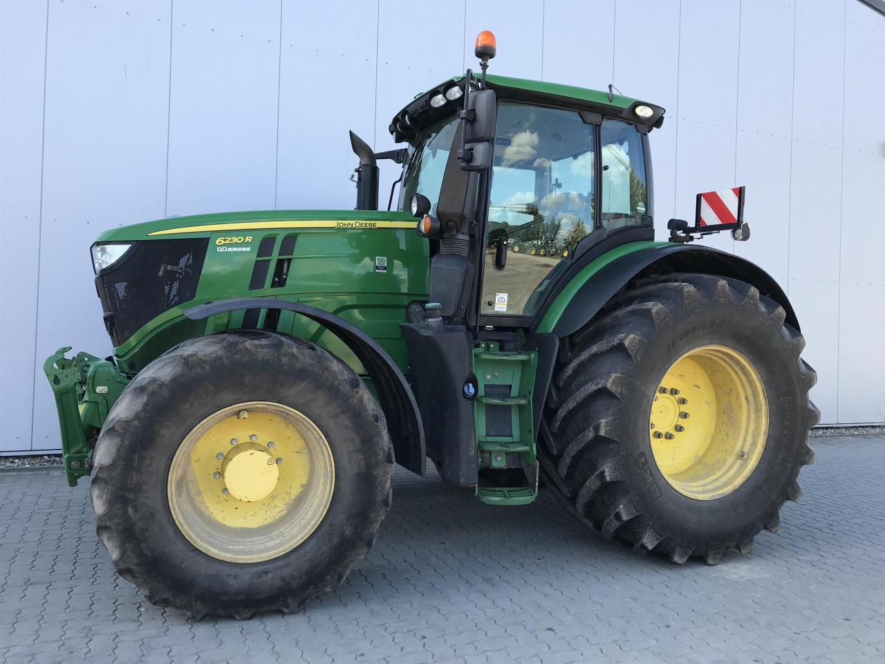 John Deere 6230R - Tracteur agricole: photos 1 John Deere 6230R - Tracteur agricole: photos 1