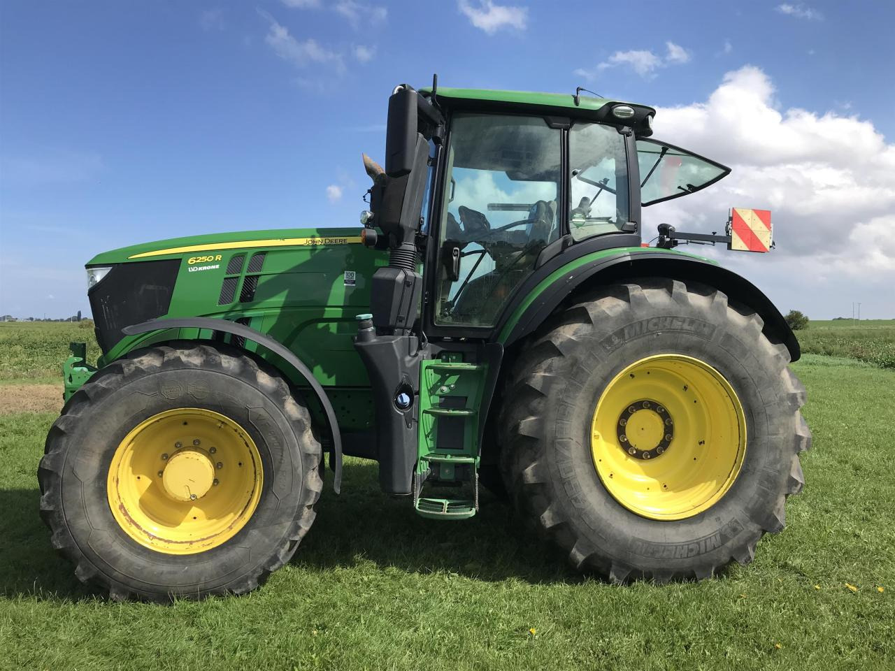 John Deere 6250R - Tracteur agricole: photos 1 John Deere 6250R - Tracteur agricole: photos 1