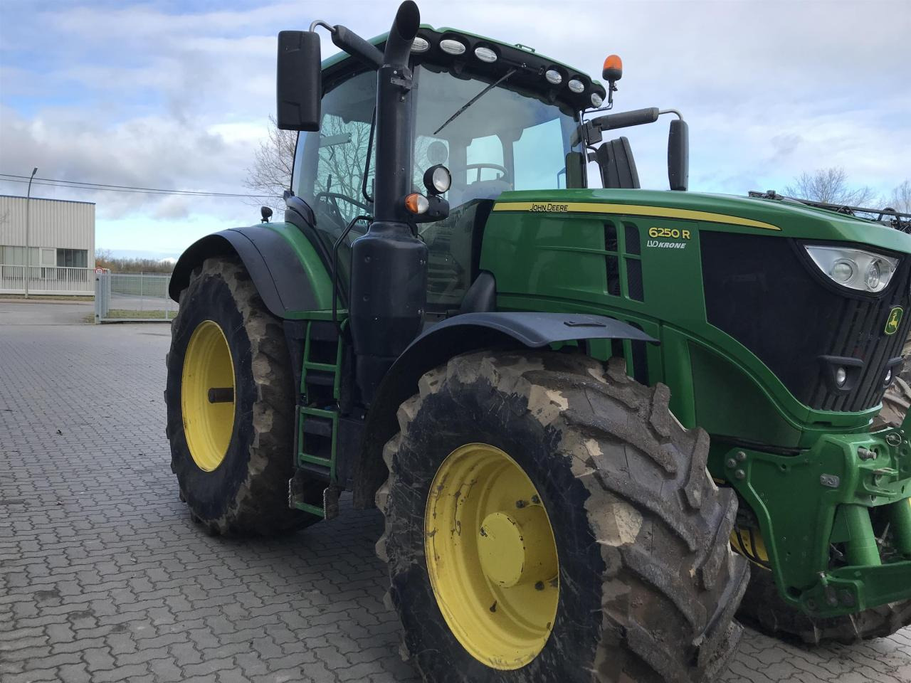 John Deere 6250R - Tracteur agricole: photos 2 John Deere 6250R - Tracteur agricole: photos 2