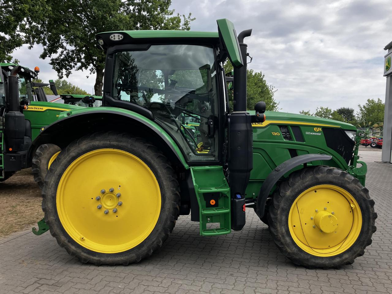 John Deere 6R 130 - Tracteur agricole: photos 2 John Deere 6R 130 - Tracteur agricole: photos 2