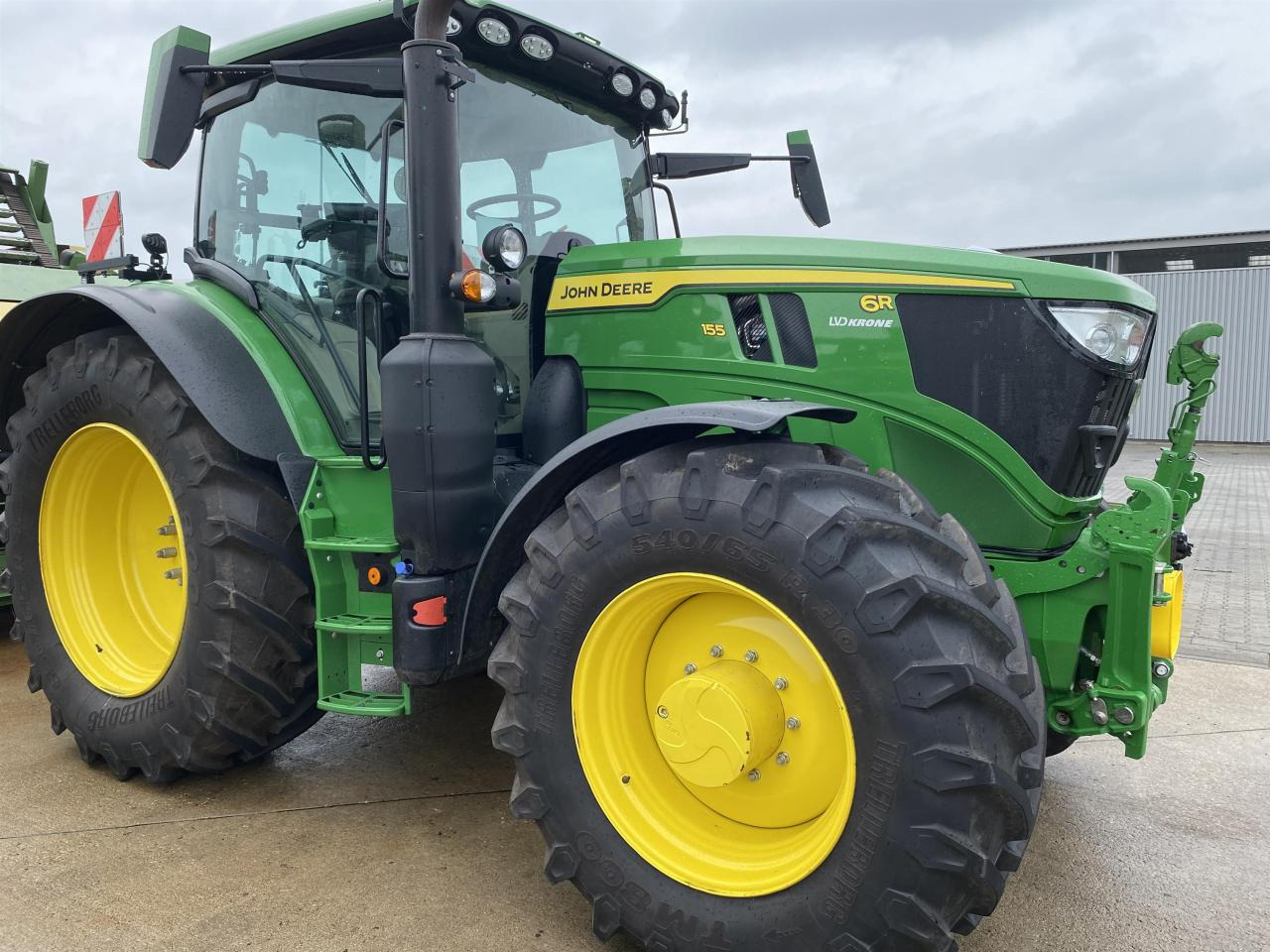 John Deere 6R 155 - Tracteur agricole: photos 3 John Deere 6R 155 - Tracteur agricole: photos 3