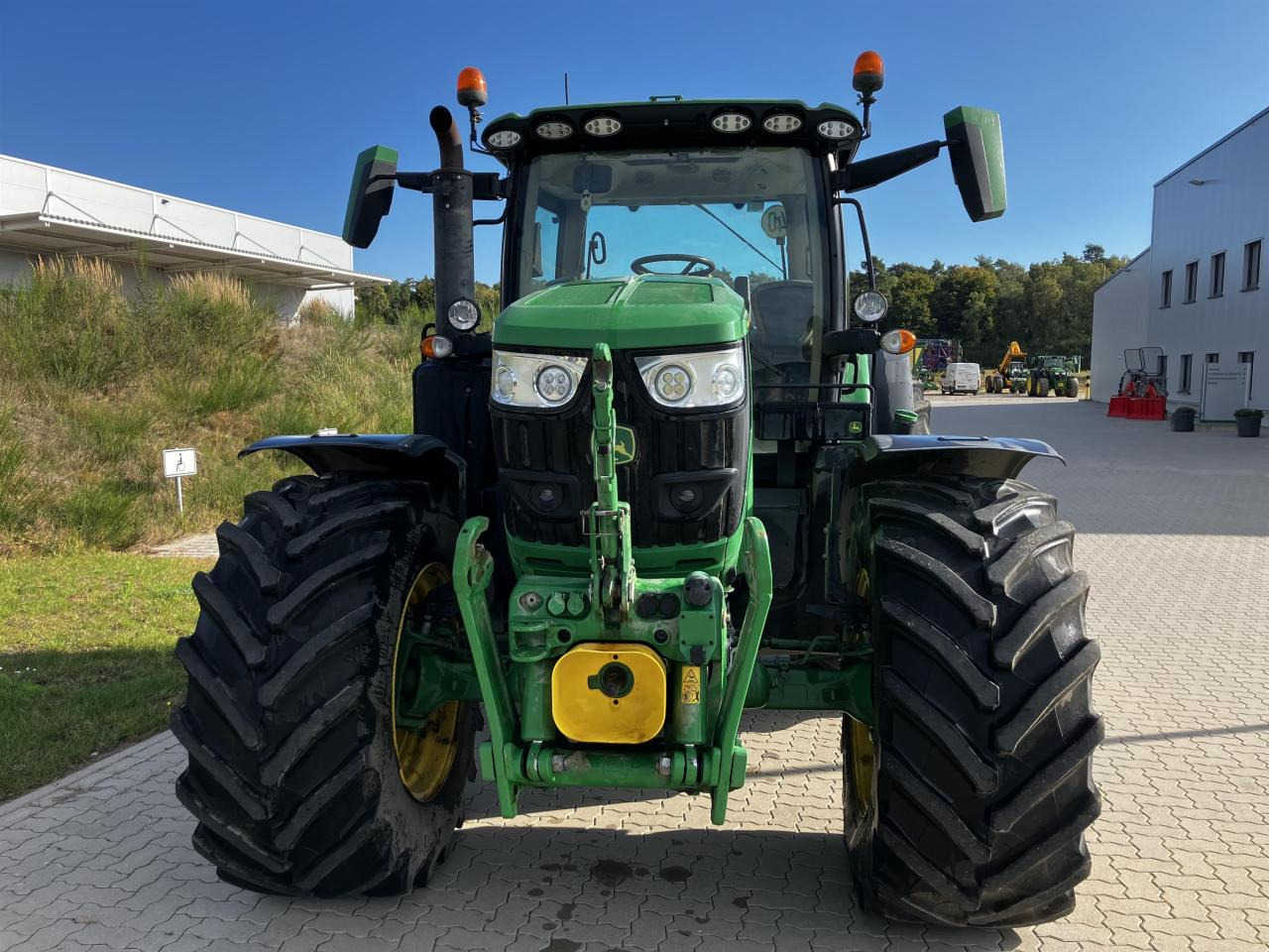 John Deere 6R 185 - Tracteur agricole: photos 3 John Deere 6R 185 - Tracteur agricole: photos 3