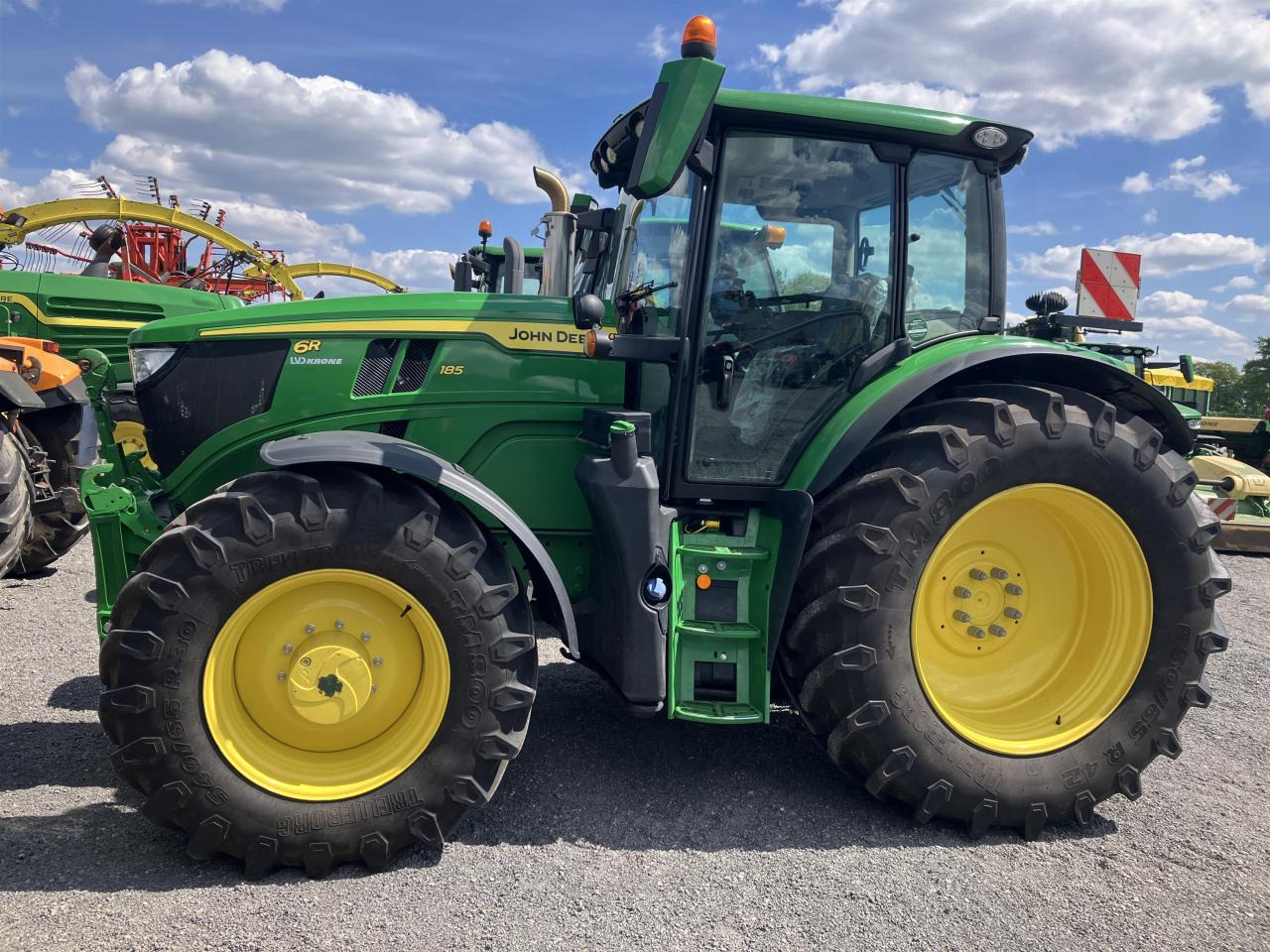 John Deere 6R 185 - Tracteur agricole: photos 1 John Deere 6R 185 - Tracteur agricole: photos 1
