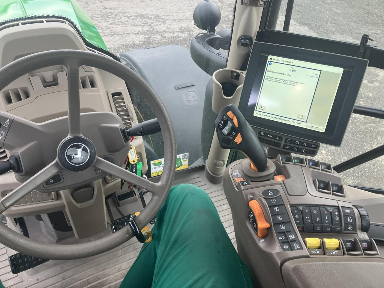 John Deere 6R 250 - Tracteur agricole: photos 4 John Deere 6R 250 - Tracteur agricole: photos 4