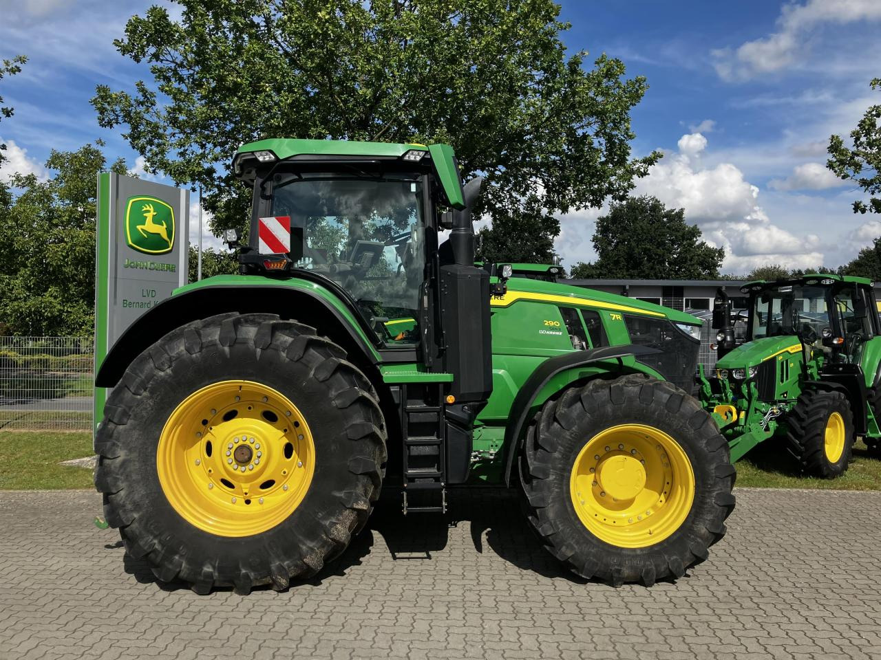 John Deere 7R 290 (MY21) - Tracteur agricole: photos 2 John Deere 7R 290 (MY21) - Tracteur agricole: photos 2