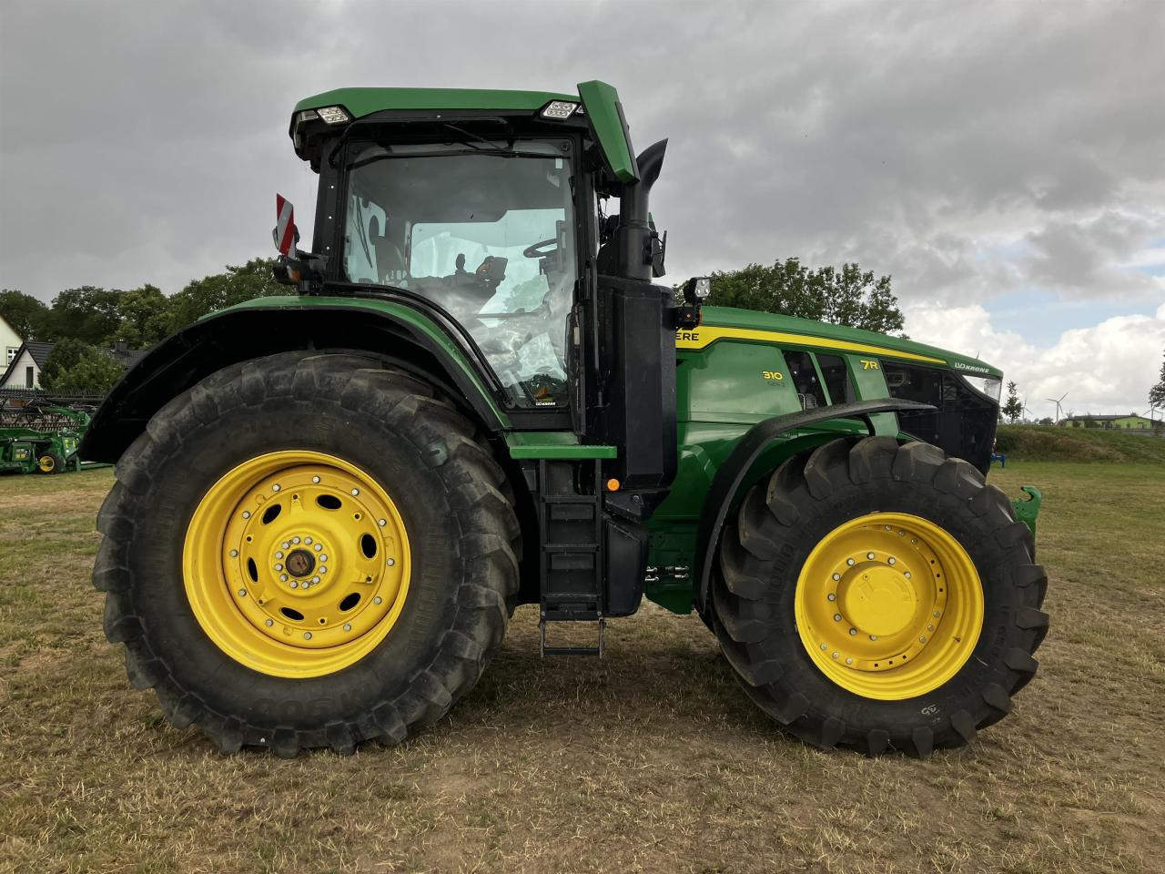 John Deere 7R 310 - Tracteur agricole: photos 2 John Deere 7R 310 - Tracteur agricole: photos 2