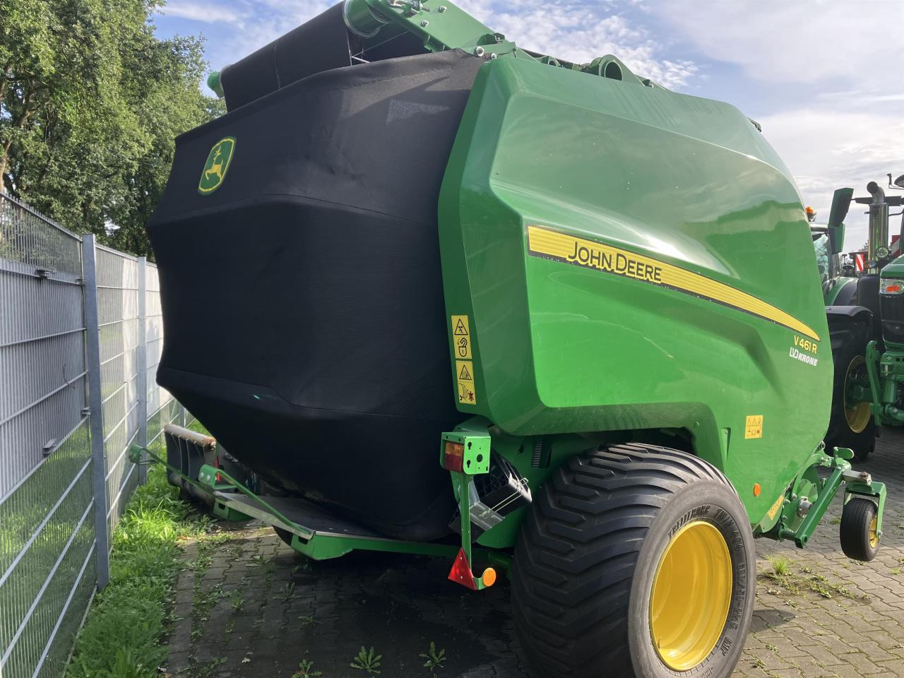 John Deere V461R - Presse à balles rondes: photos 2 John Deere V461R - Presse à balles rondes: photos 2