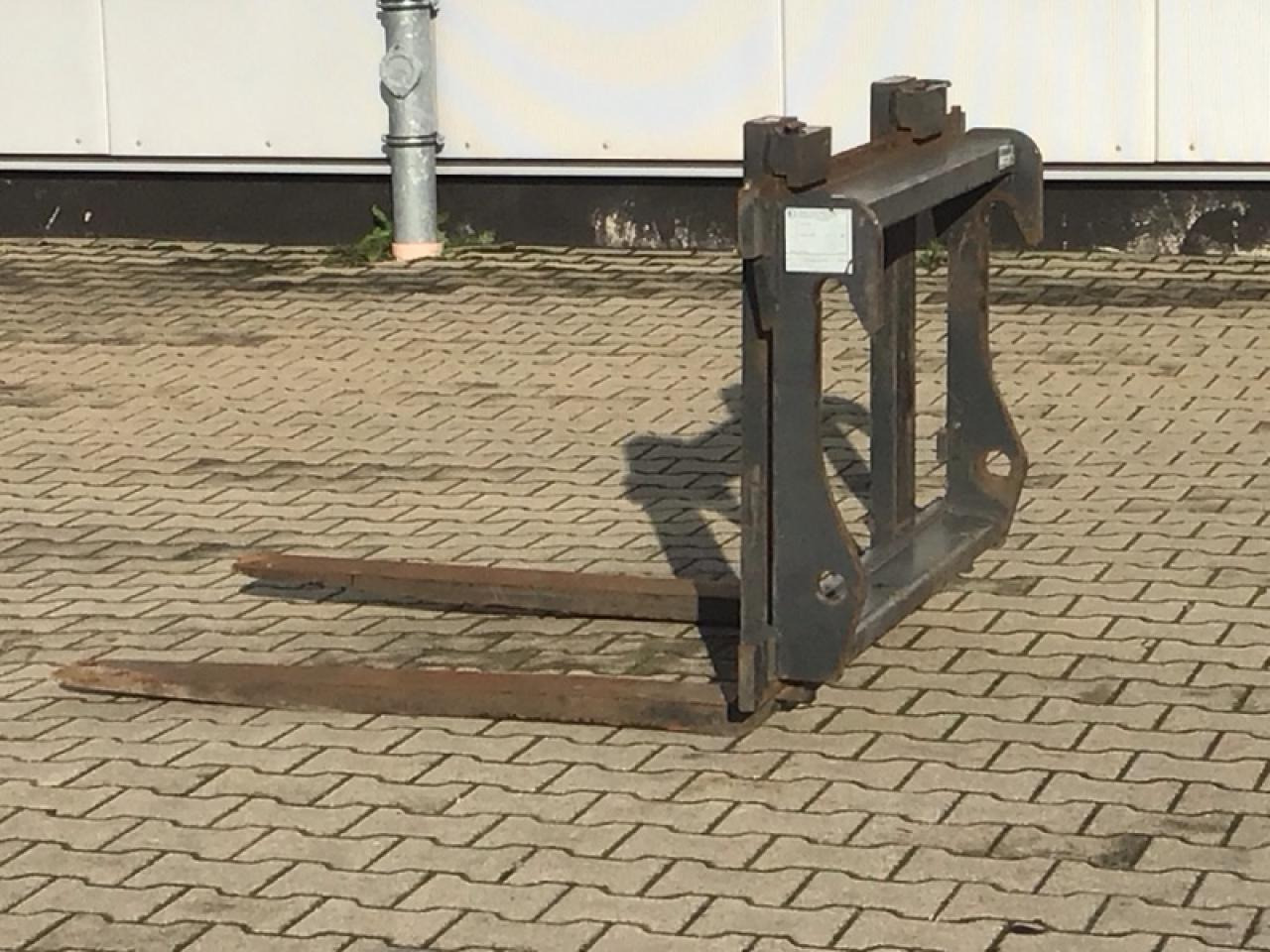 Kramer 1200 mm Palettengabel - Chargeur frontal pour tracteur: photos 1 Kramer 1200 mm Palettengabel - Chargeur frontal pour tracteur: photos 1