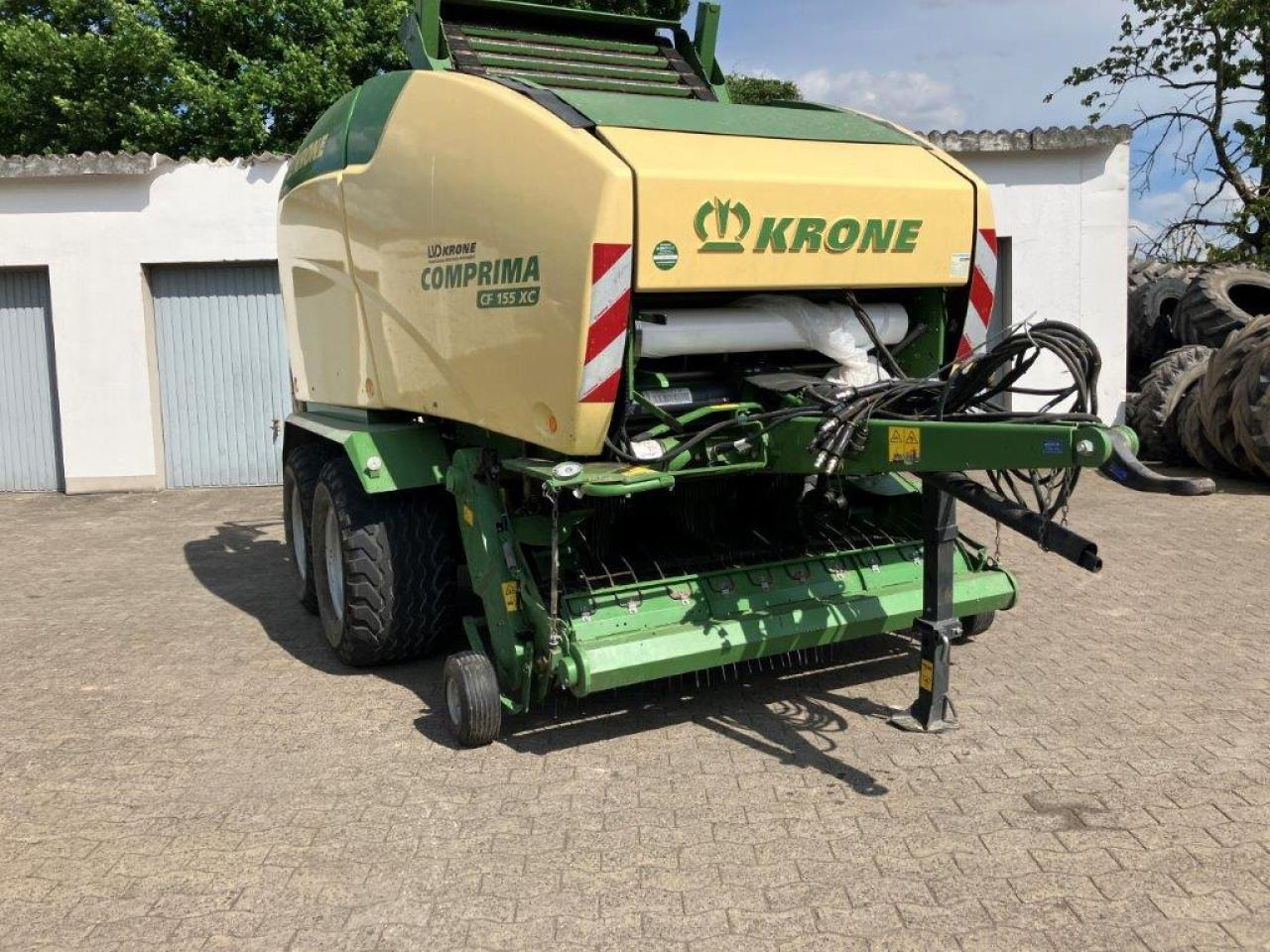Krone CF 155 XC Comprima - Presse à balles rondes: photos 3 Krone CF 155 XC Comprima - Presse à balles rondes: photos 3