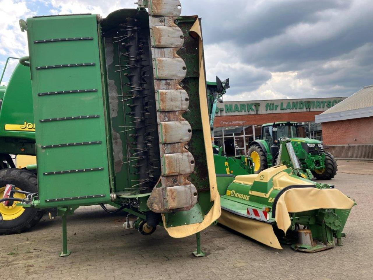 Krone EC B 870 CV Collect - Faucheuse: photos 2 Krone EC B 870 CV Collect - Faucheuse: photos 2