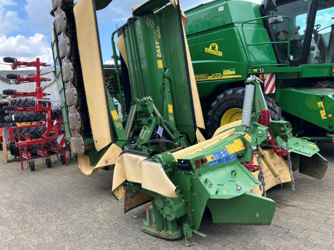 Krone EC B 870 CV Collect - Faucheuse: photos 1 Krone EC B 870 CV Collect - Faucheuse: photos 1