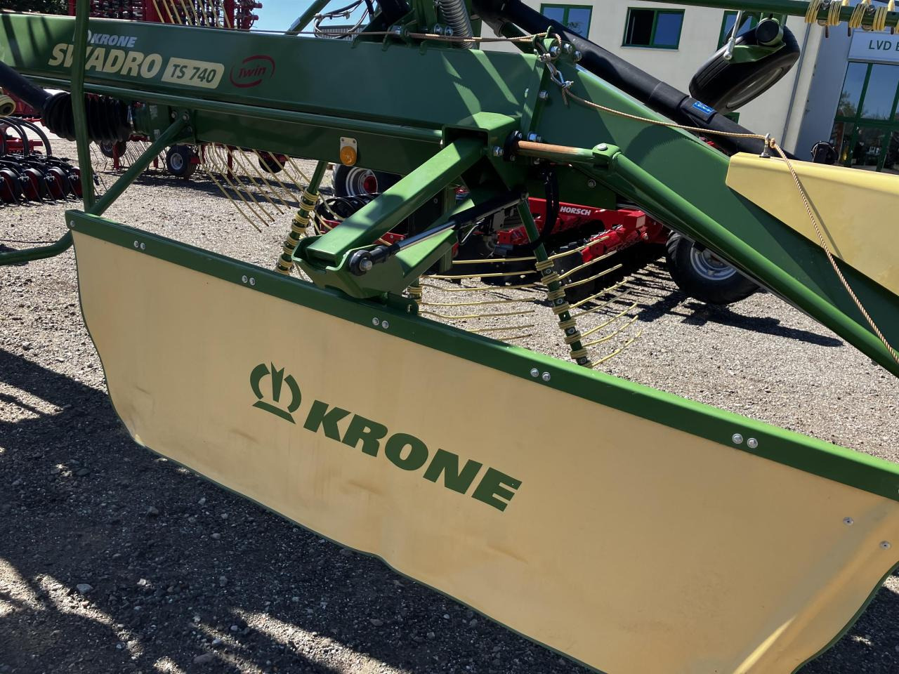 Krone Swadro TS 740 Twin en crédit-bail Krone Swadro TS 740 Twin: photos 9