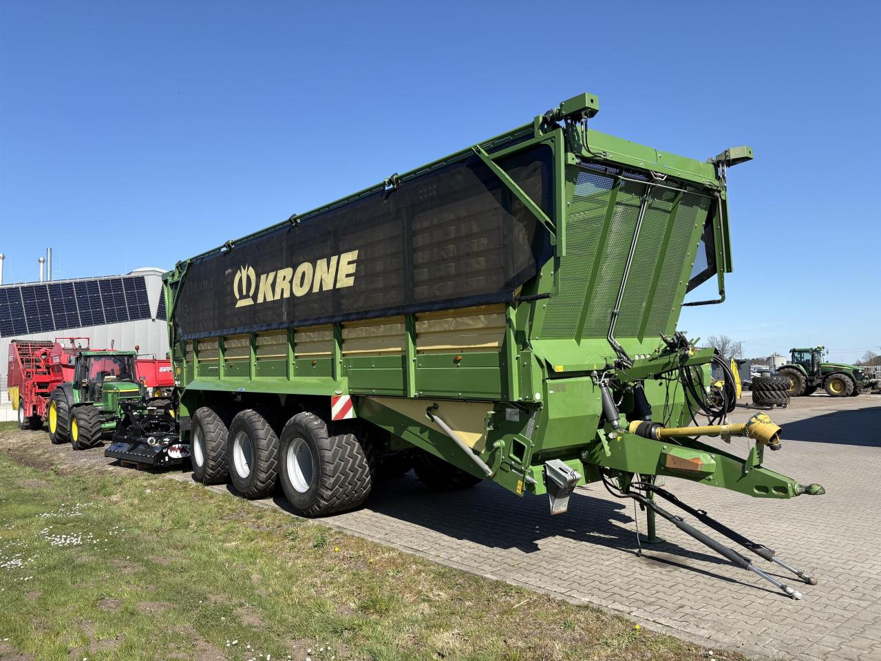 Krone TX 560 - Autochargeuse: photos 1 Krone TX 560 - Autochargeuse: photos 1
