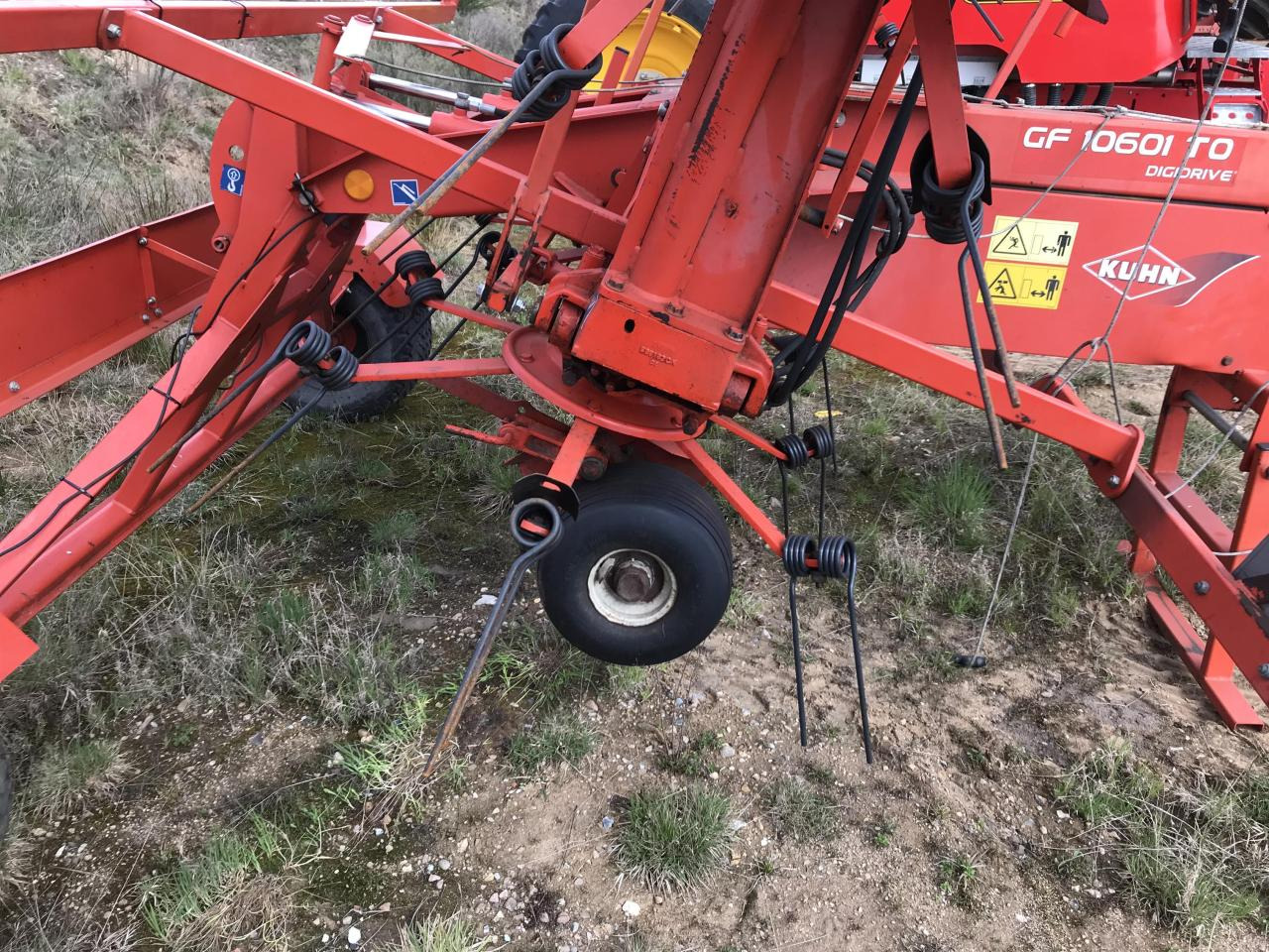 Kuhn GF 10601TO - Faneuse: photos 4 Kuhn GF 10601TO - Faneuse: photos 4