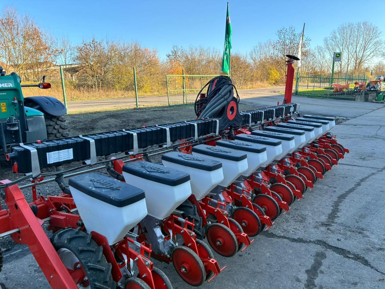 Kuhn PL2 Monob 6M00 12RG - Semoir monograine: photos 3 Kuhn PL2 Monob 6M00 12RG - Semoir monograine: photos 3