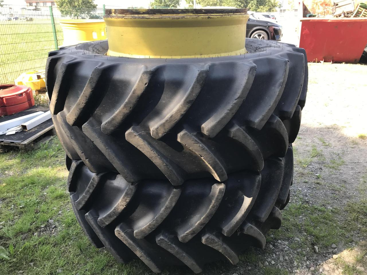 Mitas 600/65R34 - Pneu pour Machine agricole: photos 2 Mitas 600/65R34 - Pneu pour Machine agricole: photos 2