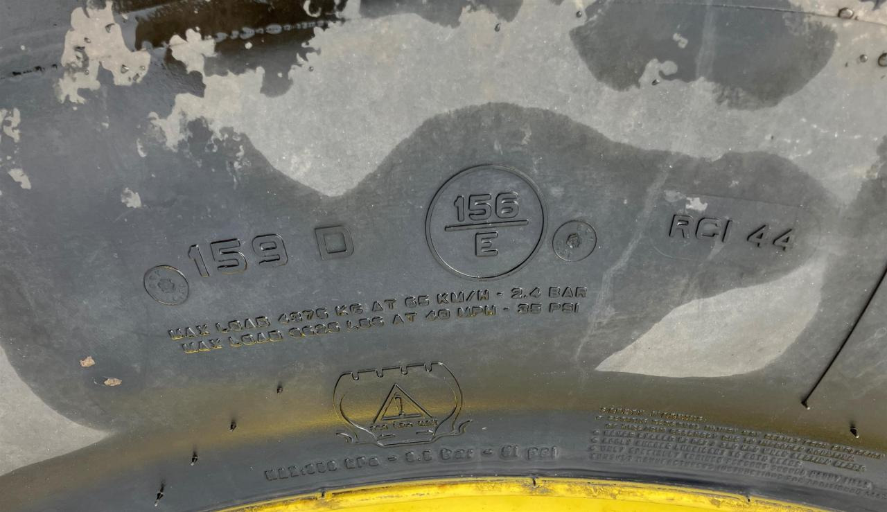 Trelleborg 650/60R34 - Pneu pour Machine agricole: photos 3 Trelleborg 650/60R34 - Pneu pour Machine agricole: photos 3