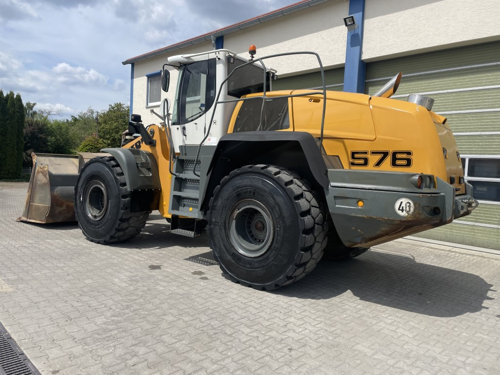 Liebherr L 576 - Chargeuse sur pneus: photos 3 Liebherr L 576 - Chargeuse sur pneus: photos 3
