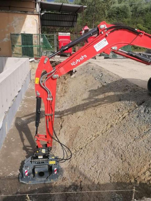CM CM Crusher PV 45.80 - Plaque vibrante: photos 1 CM CM Crusher PV 45.80 - Plaque vibrante: photos 1