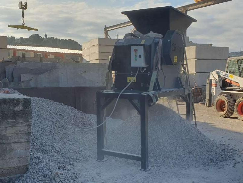 CM Crusher CR 600 Electric jaw crusher - Concasseur mobile: photos 1 CM Crusher CR 600 Electric jaw crusher - Concasseur mobile: photos 1