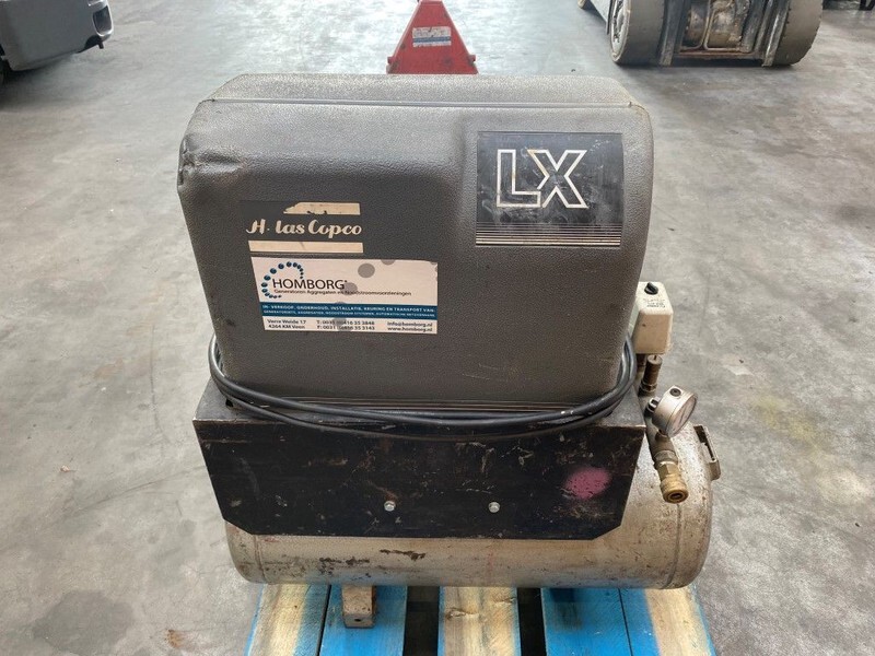 Atlas-Copco LXS 111 1.1 kW 10 bar 125 L / min zuigercompressor met 50 liter ketel - Compresseur d'air: photos 1 Atlas-Copco LXS 111 1.1 kW 10 bar 125 L / min zuigercompressor met 50 liter ketel - Compresseur d'air: photos 1