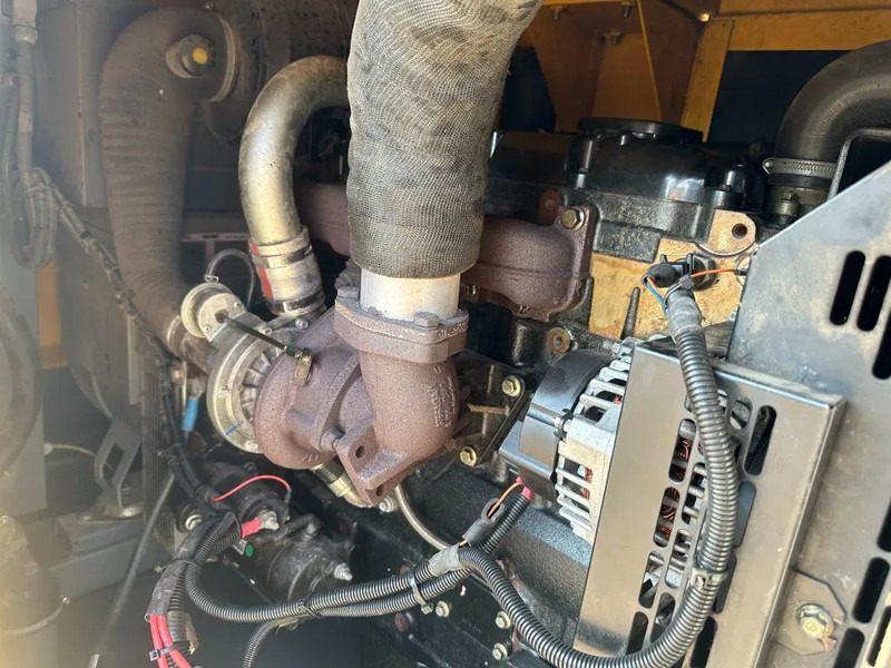 Groupe électrogène Atlas-Copco QAS 60 Perkins Leroy Somer 60 kVA Silent Rental generatorset: photos 15
